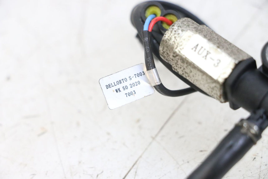 photo de LUCHTDRUKSENSOR SYM CROX 4T 50 (2016 - 2023) - Andere kijkhoek