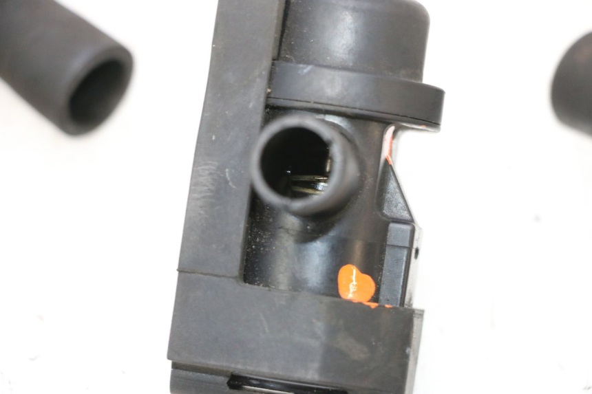 photo de LUCHTDRUKSENSOR KAWASAKI ER-6 ER6 F ABS 650 (2012 - 2016) - Andere kijkhoek