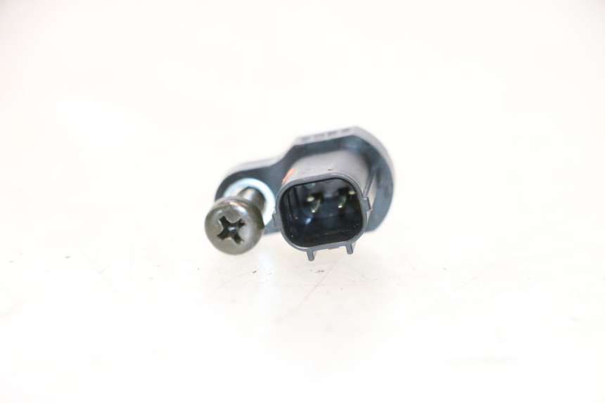 photo de LUCHTDRUKSENSOR KAWASAKI ER-6 ER6 N 650 (2005 - 2009) - Zoom op gebruiksstaat