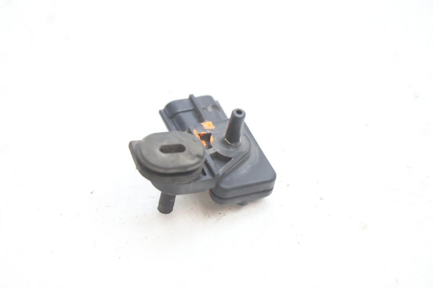 photo de LUCHTDRUKSENSOR KAWASAKI ER-6 ER6 N 650 (2005 - 2009) - Detail van het onderdeel