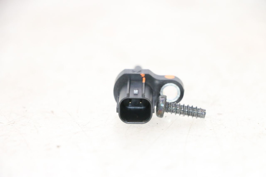photo de LUCHTDRUKSENSOR KAWASAKI ER-6 ER6 N 650 (2005 - 2009) - Zoom op gebruiksstaat