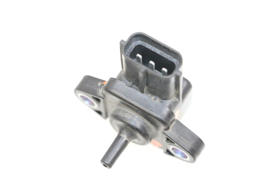 photo de LUCHTDRUKSENSOR YAMAHA FJR ABS 1300 (2006 - 2012) - Detail van het onderdeel