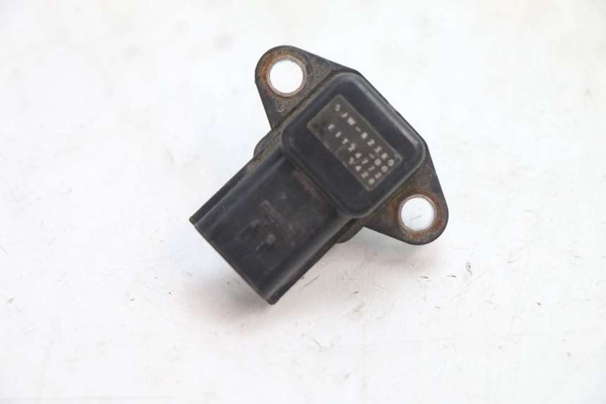 photo de LUCHTDRUKSENSOR YAMAHA FJR 1300 (2001 - 2005) - Technische close-up