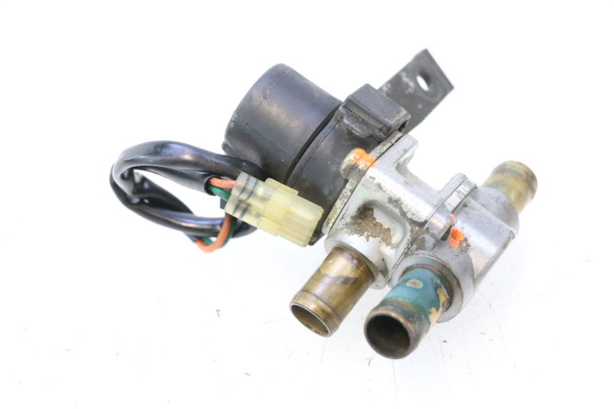 photo de LUCHTDRUKSENSOR YAMAHA FJR 1300 (2001 - 2005) - Technische close-up