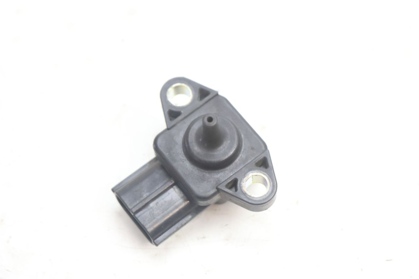 photo de LUCHTDRUKSENSOR YAMAHA FJR 1300 (2001 - 2005) - Detail van het onderdeel