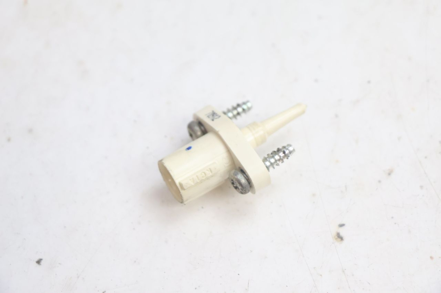 photo de LUCHTDRUKSENSOR HONDA FJS SILVER WING SILVERWING 400 (2005 - 2008) - Andere kijkhoek
