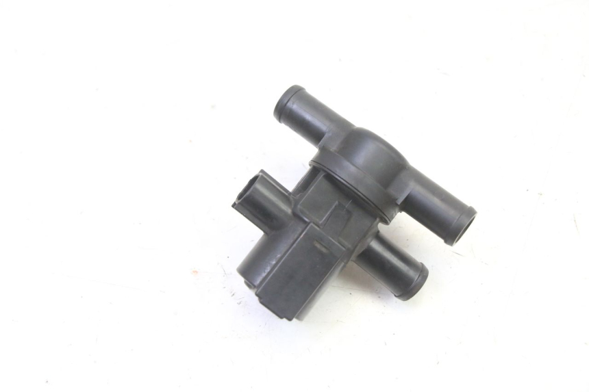 photo de LUCHTDRUKSENSOR YAMAHA FZ6 FAZER S2 600 (2007 - 2011) - Detail van het onderdeel