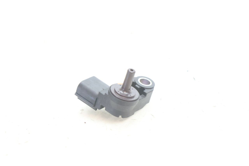 photo de LUCHTDRUKSENSOR YAMAHA FZ8 800 (2010 - 2016) - Detail van het onderdeel