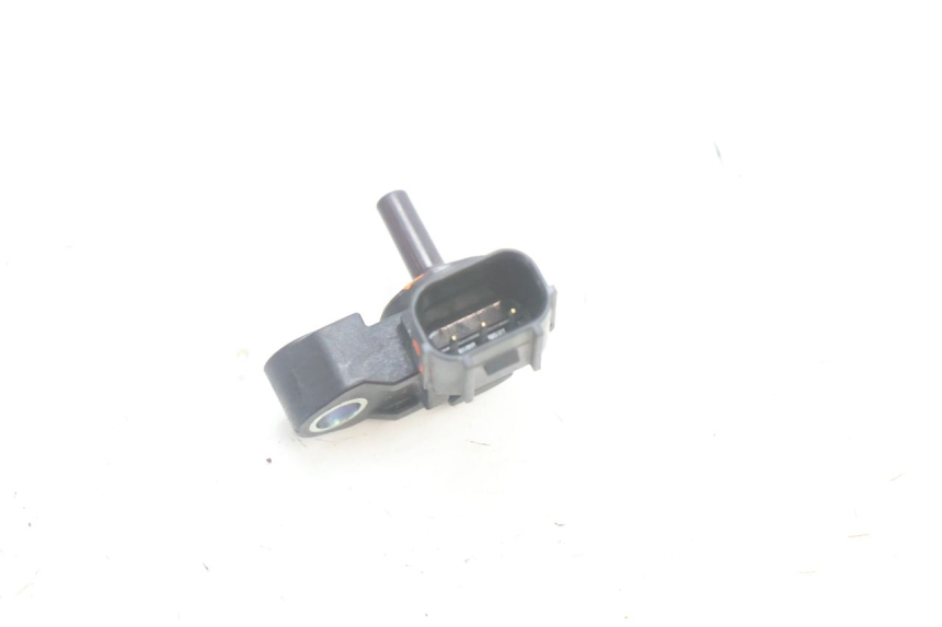 photo de LUCHTDRUKSENSOR YAMAHA FZ8 800 (2010 - 2016) - Technische close-up