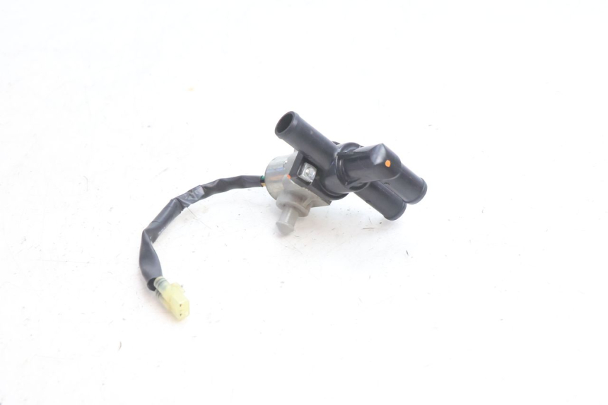 photo de LUCHTDRUKSENSOR YAMAHA FZ8 800 (2010 - 2016) - Detail van het onderdeel