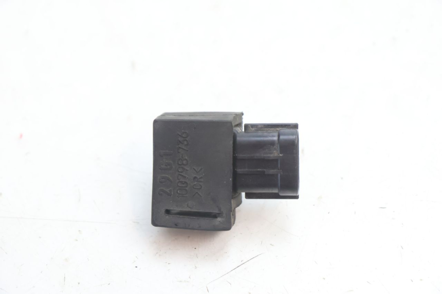 photo de LUCHTDRUKSENSOR SUZUKI GSR 600 (2005 - 2012) - Andere kijkhoek