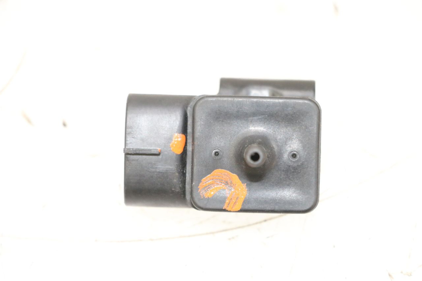 photo de LUCHTDRUKSENSOR SUZUKI GSXR GSX-R 1000 (2003 - 2004) - Technische close-up