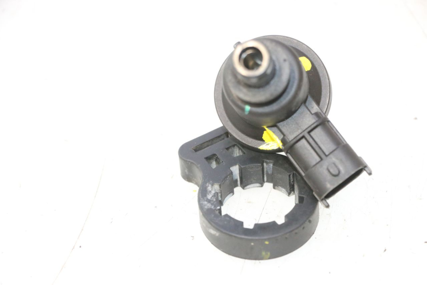 photo de LUCHTDRUKSENSOR PIAGGIO LIBERTY IGET 4T 50 (2015 - 2020) - Zoom op gebruiksstaat