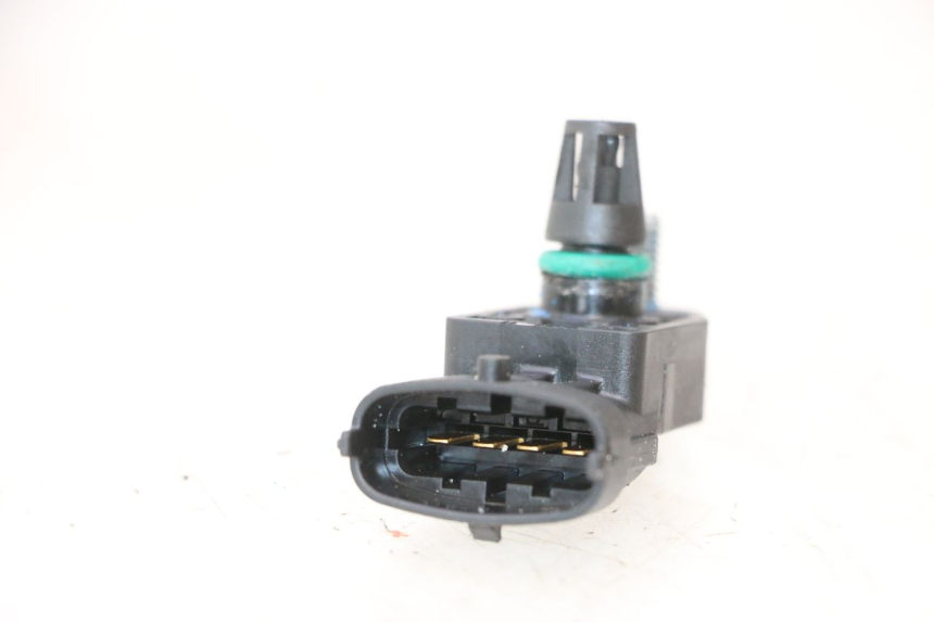 photo de LUCHTDRUKSENSOR PIAGGIO MP3 HPE 530 (2022 - 2026) - Detail van het onderdeel
