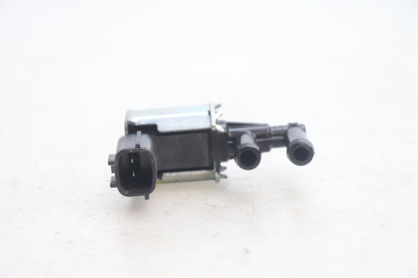 photo de LUCHTDRUKSENSOR PIAGGIO MP3 HPE 530 (2022 - 2026) - Zoom op gebruiksstaat