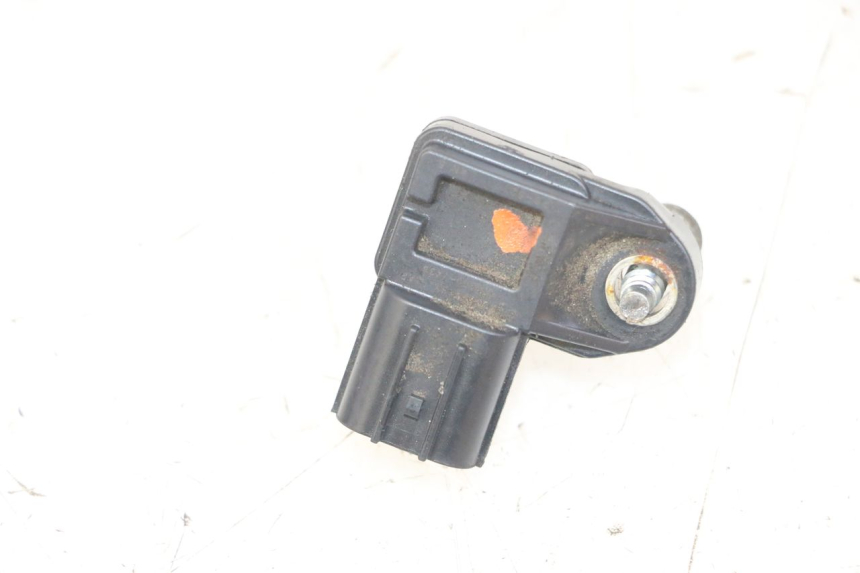 photo de LUCHTDRUKSENSOR HONDA NTV DEAUVILLE ABS 700 (2007 - 2016) - Detail van het onderdeel