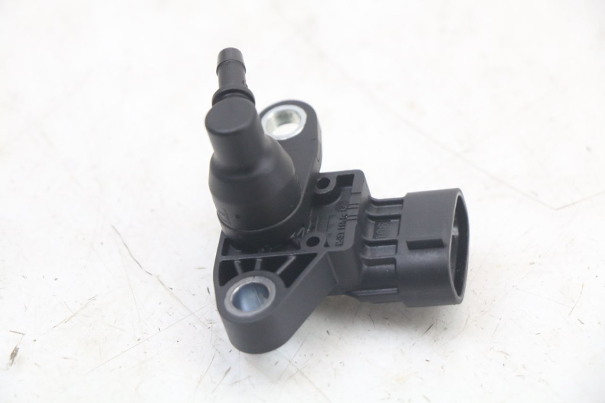 photo de LUCHTDRUKSENSOR ROYAL ENFIELD CONTINENTAL GT 650 (2019 - 2024) - Hoofdaanzicht