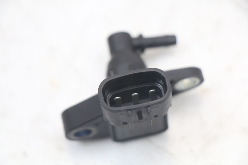 photo de LUCHTDRUKSENSOR ROYAL ENFIELD CONTINENTAL GT 650 (2019 - 2024) - Technische close-up