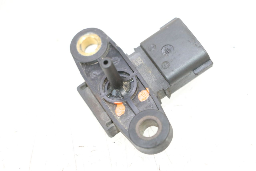 photo de LUCHTDRUKSENSOR PEUGEOT SATELIS COMPRESSOR K15 125 (2006 - 2009) - Andere kijkhoek