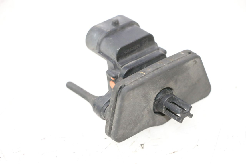 photo de LUCHTDRUKSENSOR DUCATI SS IE DS CARENEE 1000 (2002 - 2006) - Andere kijkhoek
