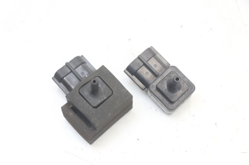 photo de LUCHTDRUKSENSOR SUZUKI GSR 750 (2011 - 2017) - Hoofdaanzicht