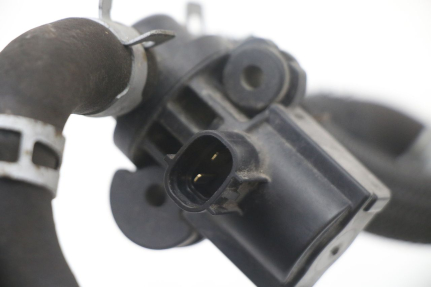 photo de LUCHTDRUKSENSOR SUZUKI GSX F GSXF 650 (2007 - 2015) - Andere kijkhoek