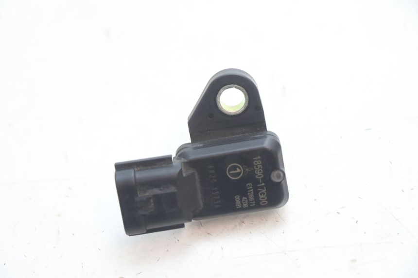 photo de LUCHTDRUKSENSOR SUZUKI SV S 650 (2003 - 2009) - Zoom op gebruiksstaat