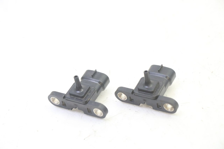 photo de LUCHTDRUKSENSOR YAMAHA TDM ABS 900 (2002 - 2014) - Detail van het onderdeel