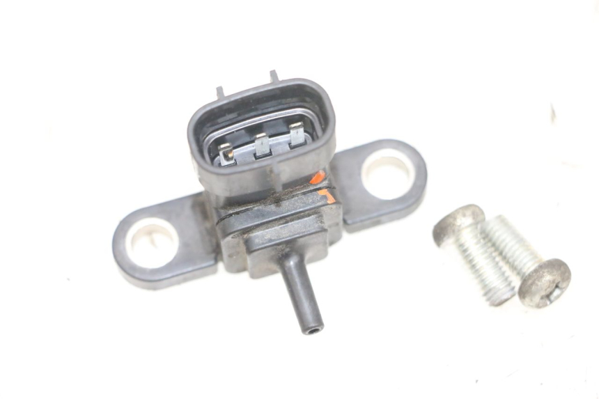 photo de LUCHTDRUKSENSOR YAMAHA TDM ABS 900 (2002 - 2014) - Zoom op gebruiksstaat