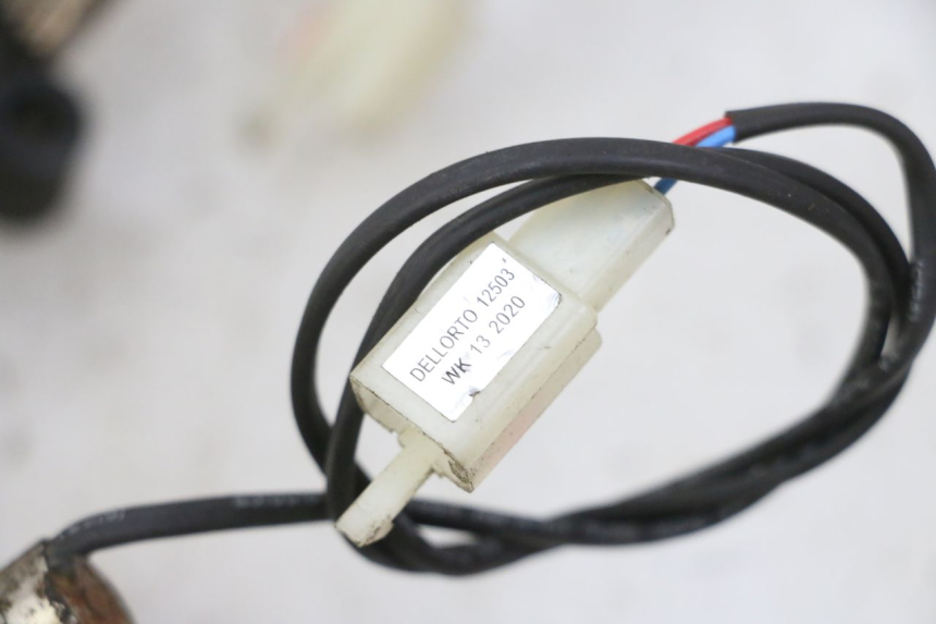 photo de LUCHTDRUKSENSOR PEUGEOT TWEET 4T 50 (2018 - 2022) - Technische close-up