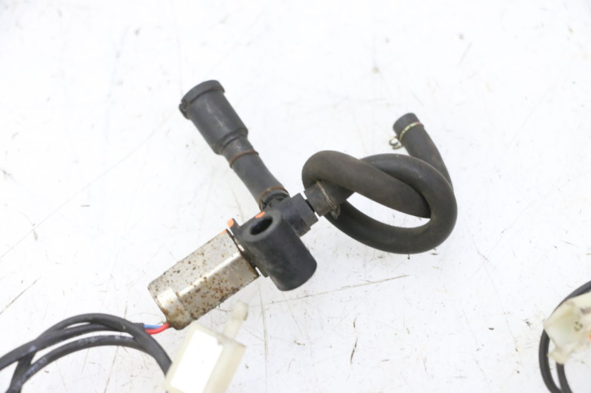 photo de LUCHTDRUKSENSOR PEUGEOT TWEET 4T 50 (2018 - 2022) - Staat van het oppervlak