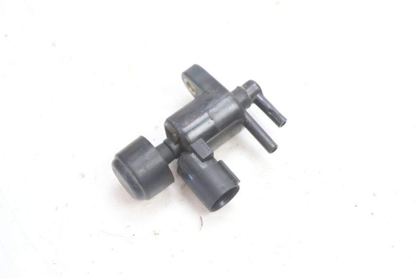 photo de LUCHTDRUKSENSOR HONDA VFR FI RC46 800 (1998 - 2001) - Hoofdaanzicht