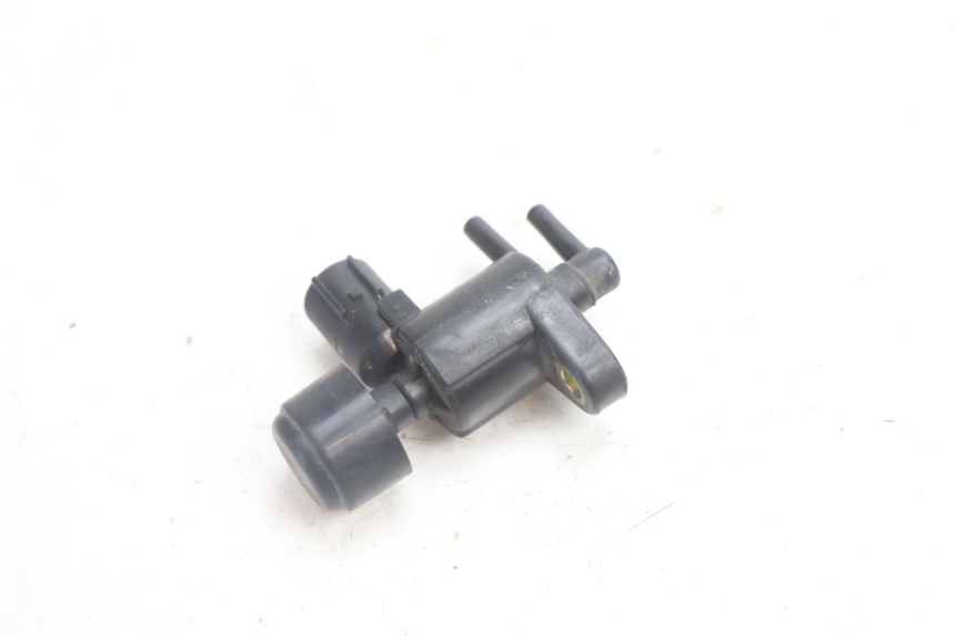 photo de LUCHTDRUKSENSOR HONDA VFR FI RC46 800 (1998 - 2001) - Detail van het onderdeel