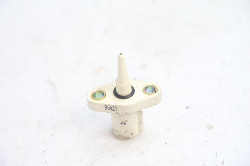 photo de LUCHTDRUKSENSOR HONDA VFR FI RC46 800 (1998 - 2001) - Zoom op gebruiksstaat