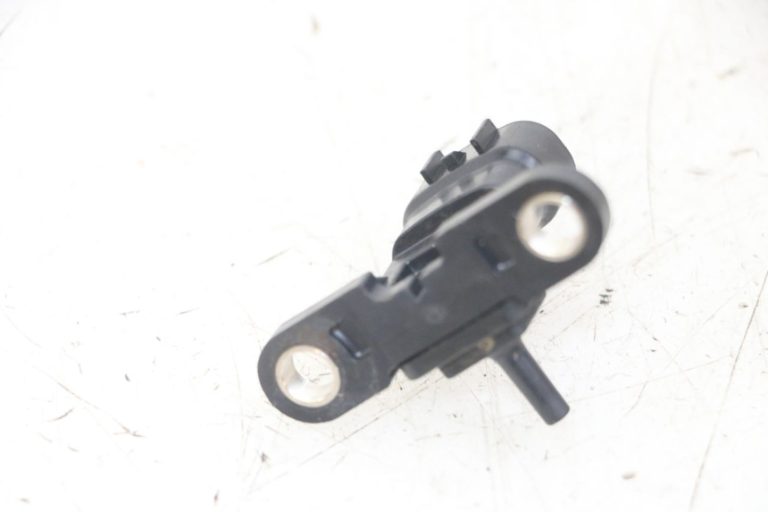 photo de LUCHTDRUKSENSOR YAMAHA X-MAX XMAX 125 (2010 - 2013) - Detail van het onderdeel