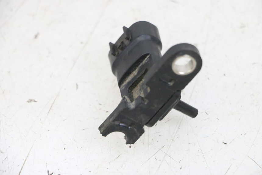 photo de LUCHTDRUKSENSOR YAMAHA XMAX X-MAX 125 (2006 - 2009) - Detail van het onderdeel