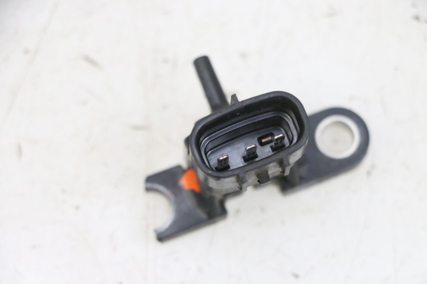 photo de LUCHTDRUKSENSOR YAMAHA XMAX X-MAX 125 (2006 - 2009) - Zoom op gebruiksstaat