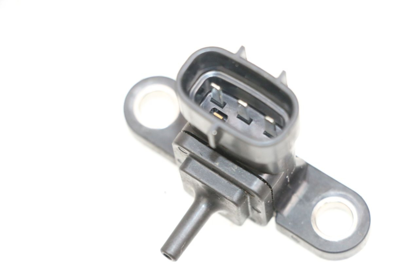 photo de LUCHTDRUKSENSOR YAMAHA X-MAX XMAX 125 (2010 - 2013) - Zoom op gebruiksstaat