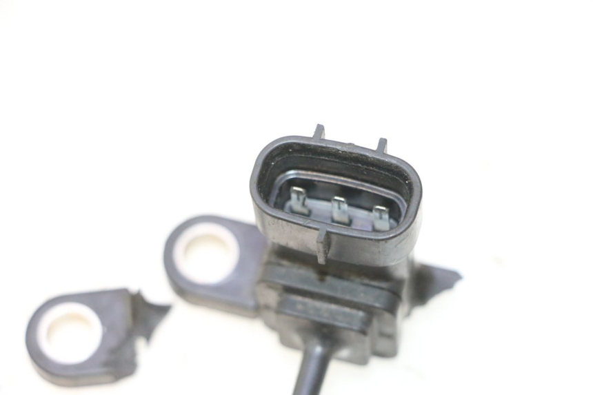 photo de LUCHTDRUKSENSOR YAMAHA XMAX X-MAX 125 (2006 - 2009) - Detail van het onderdeel