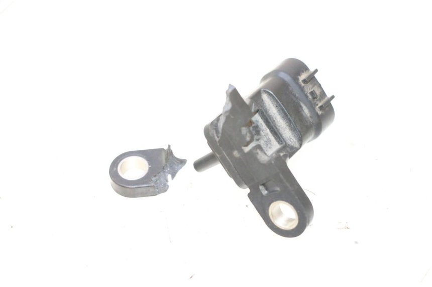 photo de LUCHTDRUKSENSOR YAMAHA XMAX X-MAX 125 (2006 - 2009) - Andere kijkhoek