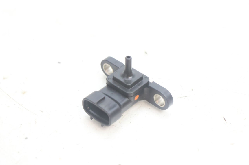 photo de LUCHTDRUKSENSOR YAMAHA XMAX X-MAX 125 (2006 - 2009) - Hoofdaanzicht
