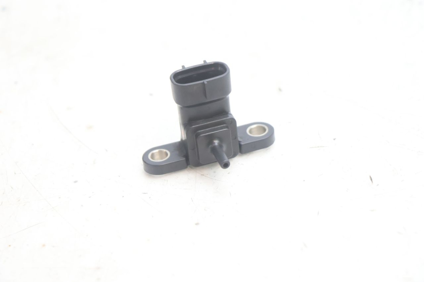 photo de LUCHTDRUKSENSOR YAMAHA XMAX X-MAX 125 (2006 - 2009) - Zoom op gebruiksstaat