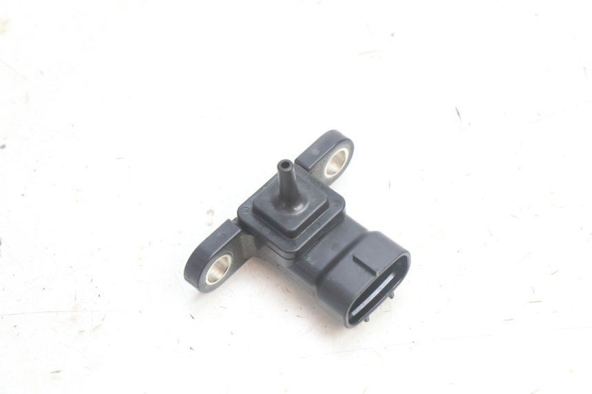 photo de LUCHTDRUKSENSOR YAMAHA X-MAX XMAX 125 (2010 - 2013) - Detail van het onderdeel