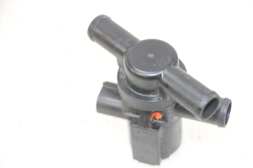 photo de LUCHTDRUKSENSOR YAMAHA XJ6 ABS 600 (2008 - 2016) - Zoom op gebruiksstaat