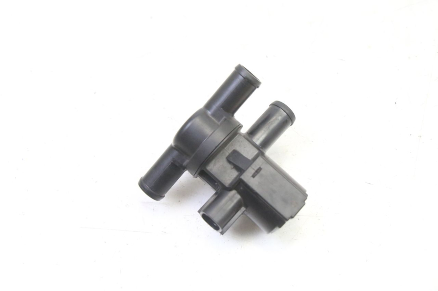 photo de LUCHTDRUKSENSOR YAMAHA XJ6 ABS 600 (2008 - 2016) - Zoom op gebruiksstaat