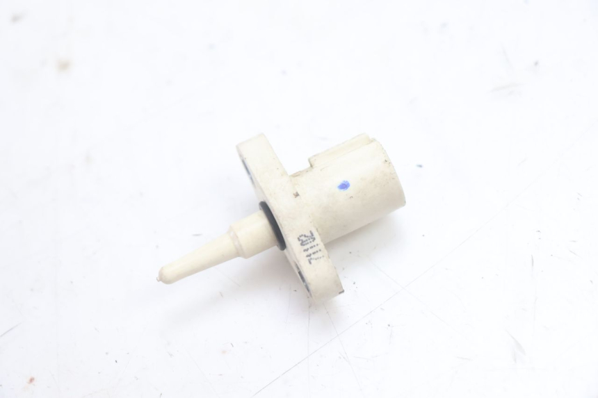 photo de LUCHTDRUKSENSOR HONDA XLV VARADERO 125 (2007 - 2012) - Detail van het onderdeel