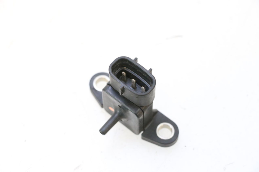 photo de LUCHTDRUKSENSOR YAMAHA XP T-MAX ABS 500 (2005 - 2005) - Zoom op gebruiksstaat