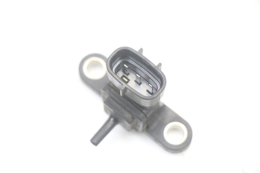 photo de LUCHTDRUKSENSOR YAMAHA X-MAX XMAX ABS 250 (2010 - 2014) - Technische close-up