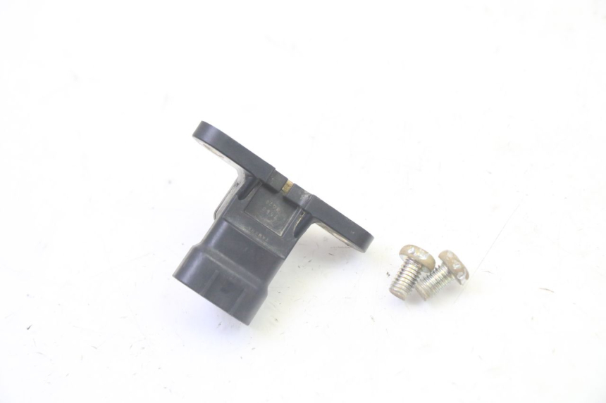 photo de LUCHTDRUKSENSOR YAMAHA YFM GRIZZLY 550 (2008 - 2015) - Andere kijkhoek
