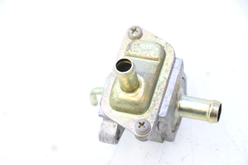 photo de LUCHTDRUKSENSOR YAMAHA YP MAJESTY 125 (2002 - 2006) - Detail van het onderdeel
